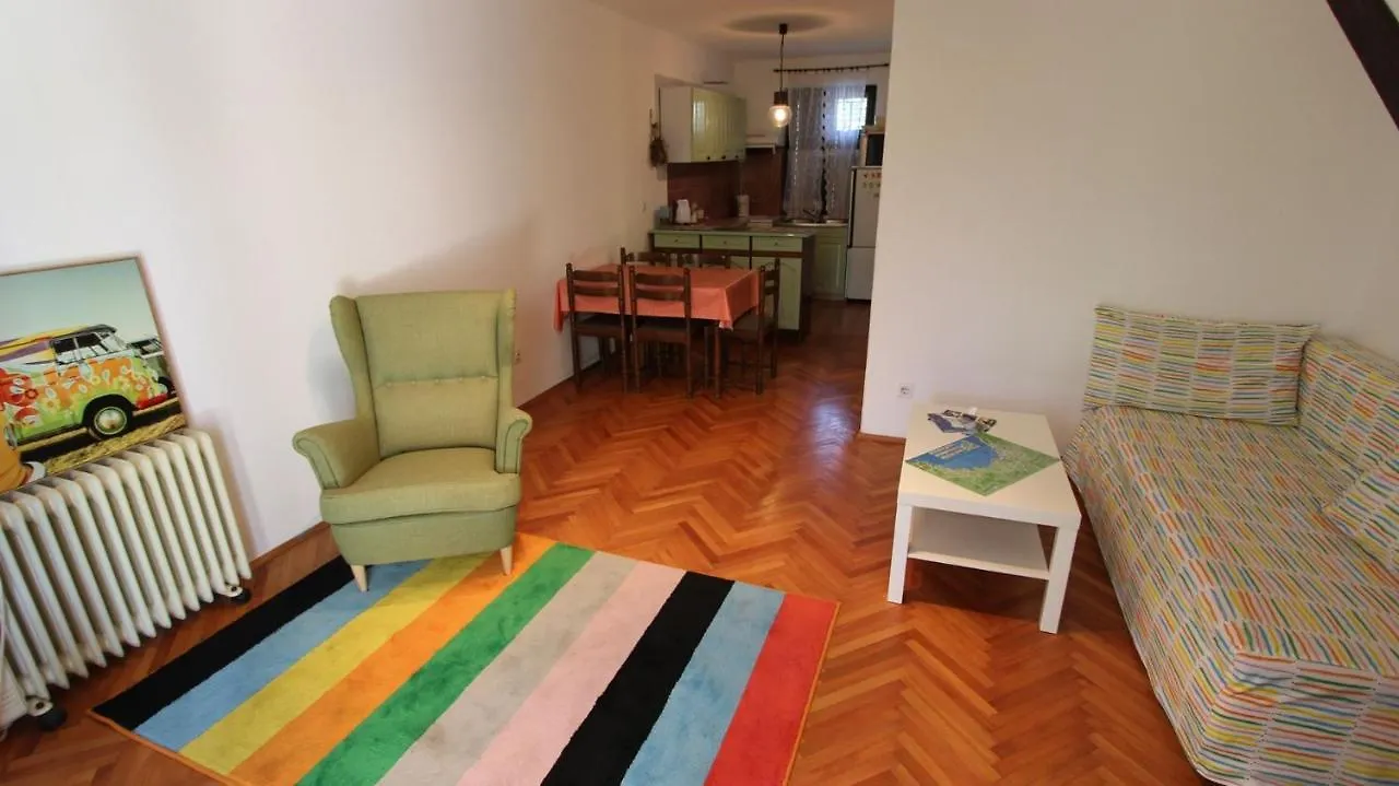Apartment Gita Malinska