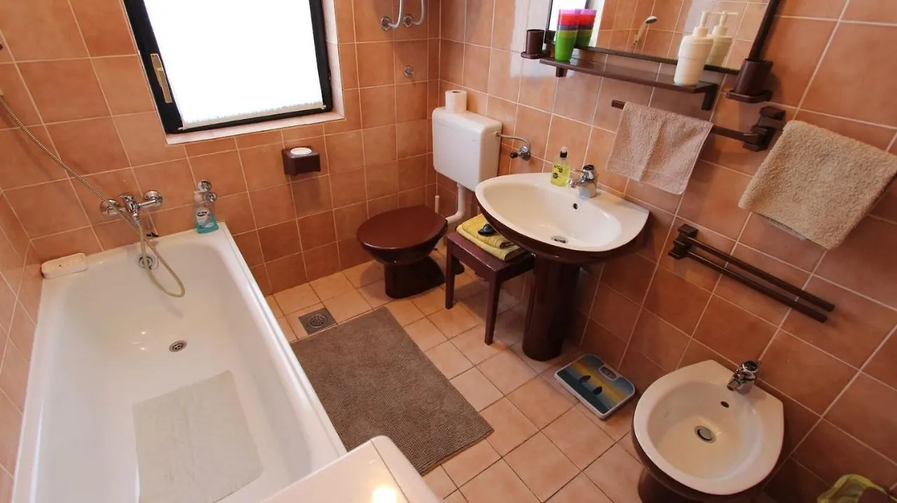 Apartment Gita Malinska