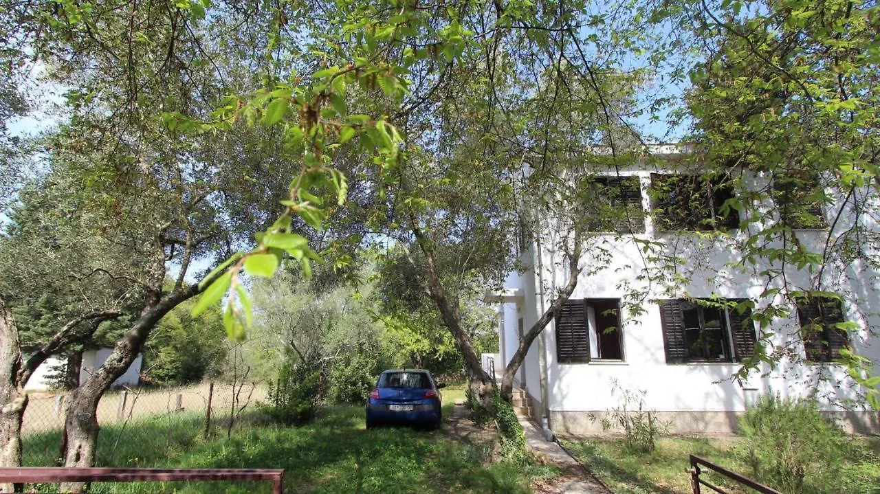 Apartment Gita Malinska