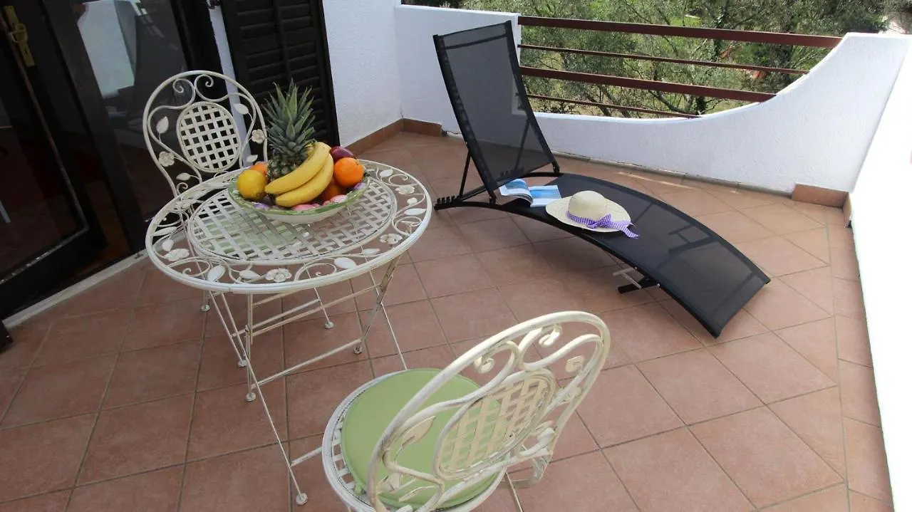 Apartment Gita Malinska